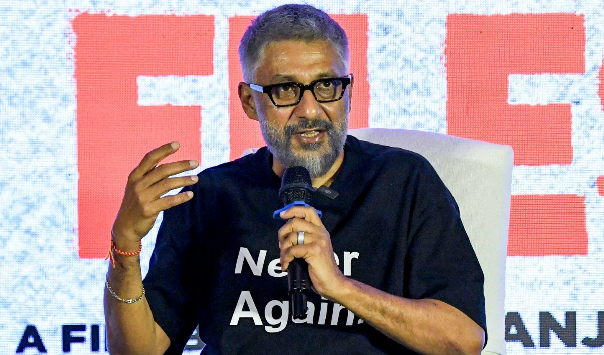 Dhurandhar 2 से इम्प्रेस हुए Vivek Agnihotri, फिल्म की तारीफ कर Aditya Dhar को दी एक खास नसीहत Dhurandhar 2 से इम्प्रेस हुए Vivek Agnihotri, फिल्म की तारीफ कर Aditya Dhar को दी एक खास नसीहत