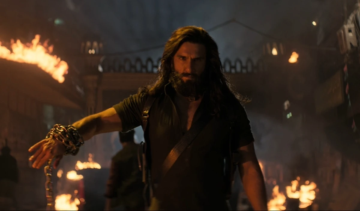 Dhurandhar: The Revenge एक सच्ची कहानी है? जानें Ranveer Singh की फिल्म के ‘डिस्क्लेमर’ का पूरा सच और बॉक्स ऑफिस का तूफान Dhurandhar: The Revenge एक सच्ची कहानी है? जानें Ranveer Singh की फिल्म के 'डिस्क्लेमर' का पूरा सच और बॉक्स ऑफिस का तूफान