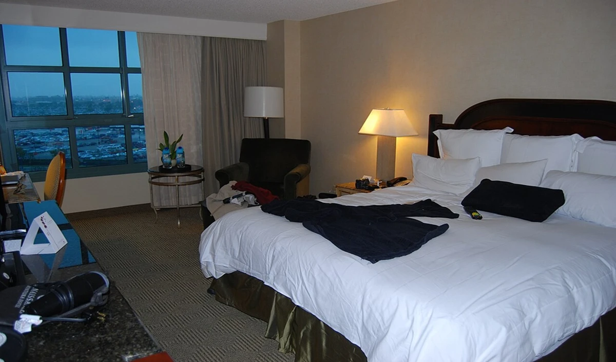 Hotel Room Booking Tips: Hotel Booking का ये Secret Hack जानते हैं? बिना Extra पैसे दिए पाएं बेस्ट Corner Room Hotel Room Booking Tips: Hotel Booking का ये Secret Hack जानते हैं? बिना Extra पैसे दिए पाएं बेस्ट Corner Room