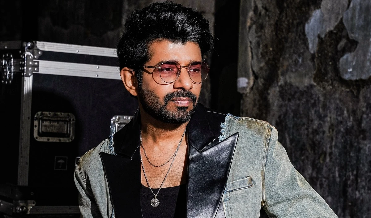 Maddock Horror Universe में Vineet Kumar Singh की एंट्री, ‘शक्ति शालिनी’ में बनेंगे खूंखार विलेन Maddock Horror Universe में Vineet Kumar Singh की एंट्री, 'शक्ति शालिनी' में बनेंगे खूंखार विलेन