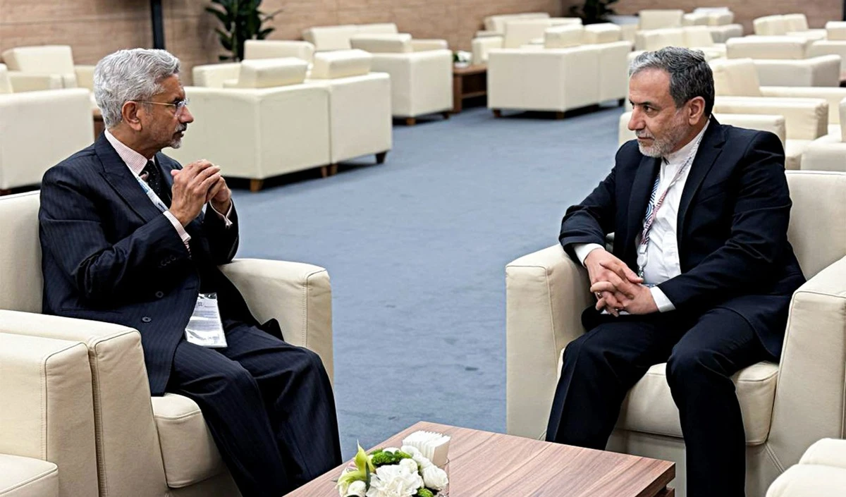 Middle East Crisis पर PM Modi की पैनी नजर, Jaishankar ने ईरानी विदेश मंत्री को किया फोन, शांति की अपील Middle East Crisis पर PM Modi की पैनी नजर, Jaishankar ने ईरानी विदेश मंत्री को किया फोन, शांति की अपील