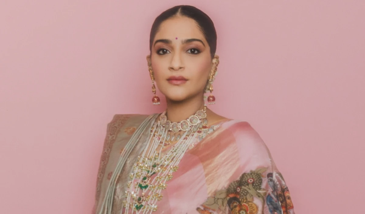 Sonam Kapoor और Anand Ahuja ने दूसरे बेटे का किया Welcome, बॉलीवुड से मिलीं बधाईयां Sonam Kapoor और Anand Ahuja ने दूसरे बेटे का किया Welcome, बॉलीवुड से मिलीं बधाईयां