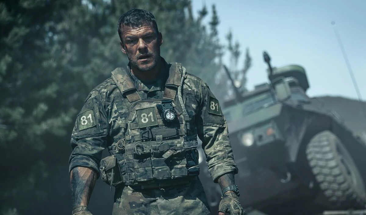 War Machine स्टार Alan Ritchson को पड़ोसी से झड़प मामले में मिली ‘क्लीन चिट’, पुलिस ने माना- ‘आत्मरक्षा में उठाया था कदम’ War Machine स्टार Alan Ritchson को पड़ोसी से झड़प मामले में मिली 'क्लीन चिट', पुलिस ने माना- 'आत्मरक्षा में उठाया था कदम'