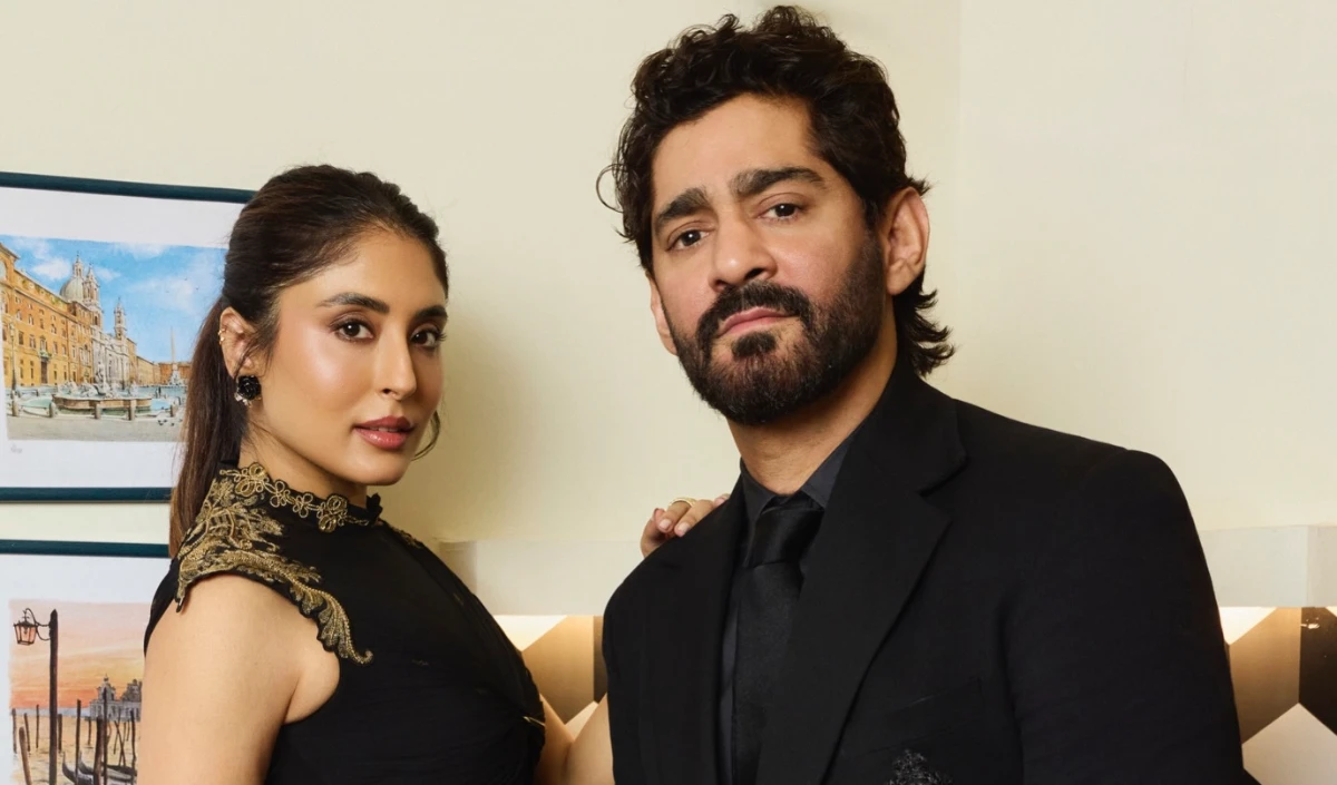 जस्ट मैरिड! Kritika Kamra और Gaurav Kapur ने रचाई शादी! लाल साड़ी में दुल्हन की सादगी ने जीता फैंस का दिल | FIRST Photo जस्ट मैरिड! Kritika Kamra और Gaurav Kapur ने रचाई शादी! लाल साड़ी में दुल्हन की सादगी ने जीता फैंस का दिल | FIRST Photo