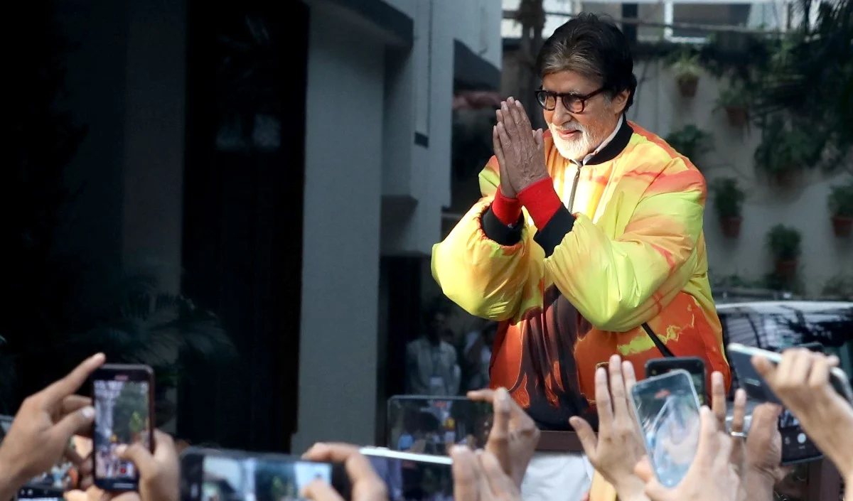 83 की उम्र, 18 का जोश, Amitabh Bachchan का काम के प्रति जुनून, बोले- ‘बिना काम के बीतता दिन मुझे बेचैन करता है’ 83 की उम्र, 18 का जोश, Amitabh Bachchan का काम के प्रति जुनून, बोले- 'बिना काम के बीतता दिन मुझे बेचैन करता है'