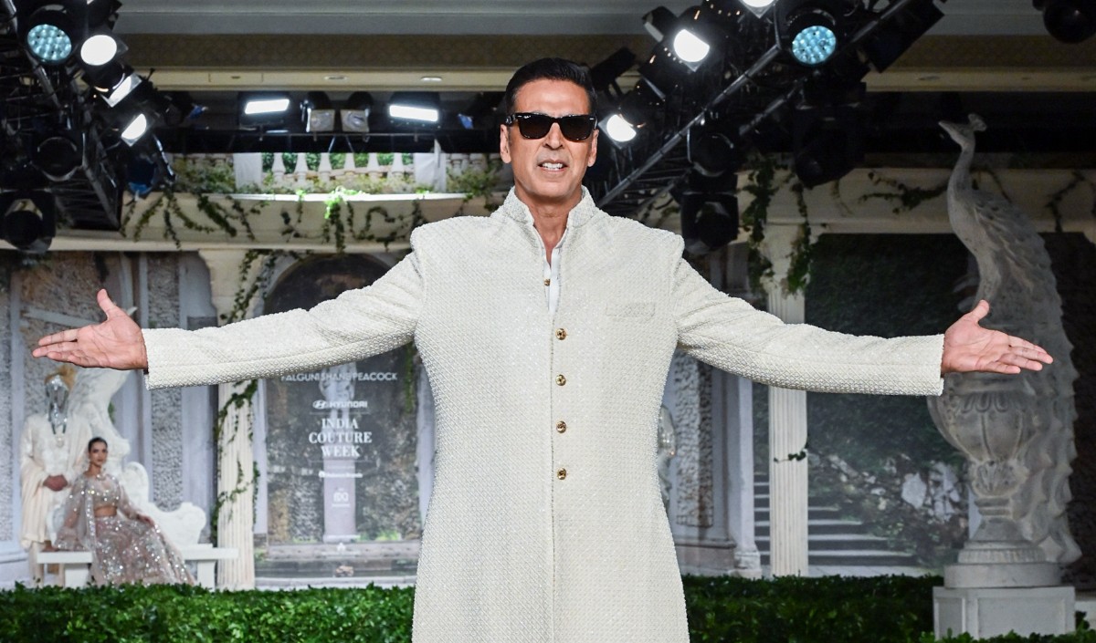 Akshay Kumar ‘नागिन 7’ में ‘नाग गुरु’ के तौर पर शामिल हुए, फैंस ने नए प्रोमो पर दी अपनी प्रतिक्रिया | Video Akshay Kumar 'नागिन 7' में 'नाग गुरु' के तौर पर शामिल हुए, फैंस ने नए प्रोमो पर दी अपनी प्रतिक्रिया | Video
