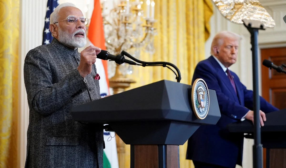 Modi-Trump Secret Call | मोदी-ट्रंप की 40 मिनट की गुपचुप बातचीत, ‘होर्मुज’ की नाकाबंदी और वो एक संदेश, जिसने हिला दी दुनिया की राजनीति! Modi-Trump Secret Call | मोदी-ट्रंप की 40 मिनट की गुपचुप बातचीत, 'होर्मुज' की नाकाबंदी और वो एक संदेश, जिसने हिला दी दुनिया की राजनीति!