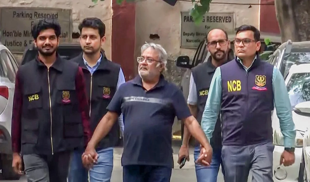 Operation Global Hunt से विदेशों में बैठे Drug Mafias के बीच मची खलबली, Salim Dola को दबोच कर भारत ने तोड़ डला Dawood Network Operation Global Hunt से विदेशों में बैठे Drug Mafias के बीच मची खलबली, Salim Dola को दबोच कर भारत ने तोड़ डला Dawood Network