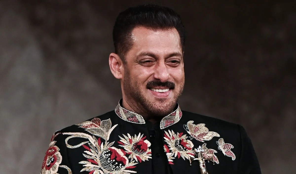 Salman Khan और Nayanthara की जोड़ी का धमाका! Vamshi Paidipallyकी मेगा-बजट फिल्म की शूटिंग मुंबई में शुरू Salman Khan और Nayanthara की जोड़ी का धमाका! Vamshi Paidipallyकी मेगा-बजट फिल्म की शूटिंग मुंबई में शुरू