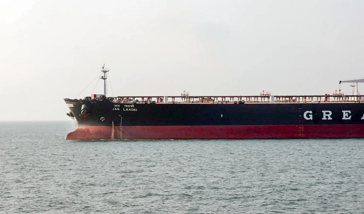 Strait Of Hormuz Crisis | Middle East में फिर गहराया संकट! ईरान ने होर्मुज़ जलडमरूमध्य किया बंद, सीज़फ़ायर पर मंडराए संकट के बादल Strait Of Hormuz Crisis | Middle East में फिर गहराया संकट! ईरान ने होर्मुज़ जलडमरूमध्य किया बंद, सीज़फ़ायर पर मंडराए संकट के बादल