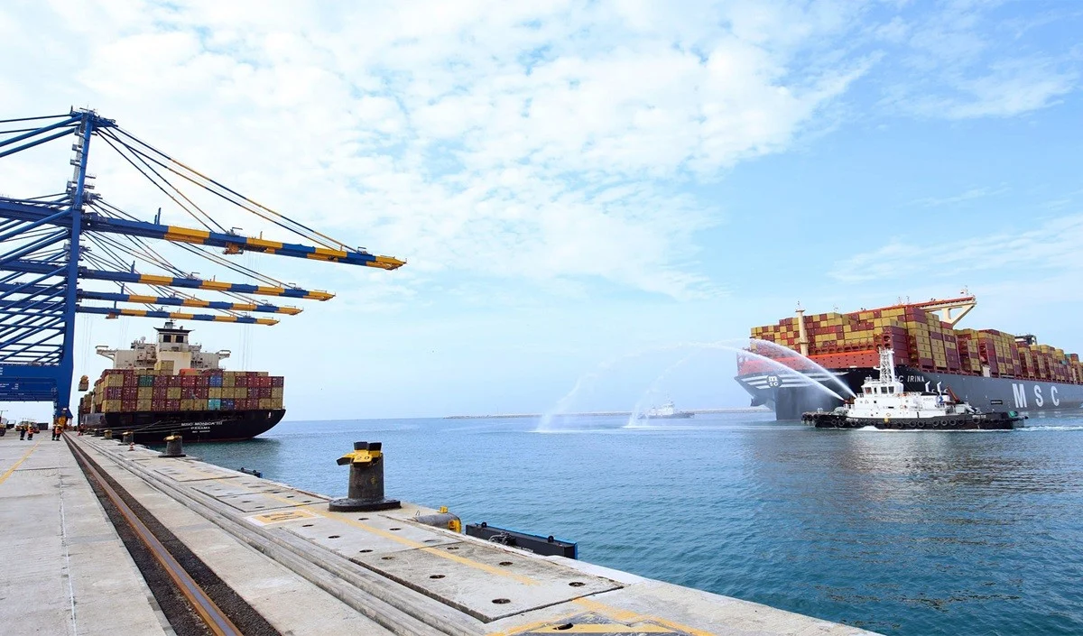 Strait of Hormuz से गुज़रने का नया नियम, अब Iran वसूलेगा ‘टोल’, दुनिया में Oil संकट? Strait of Hormuz से गुज़रने का नया नियम, अब Iran वसूलेगा 'टोल', दुनिया में Oil संकट?