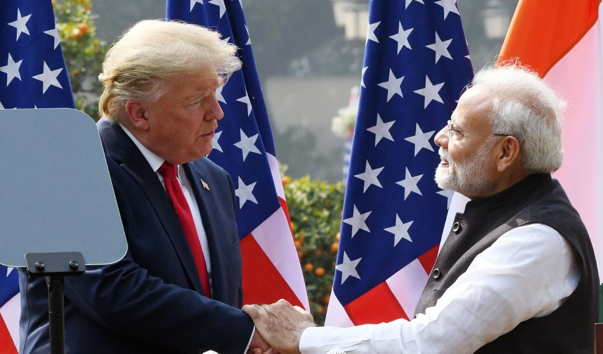 Trump-Modi Talks | ‘हम सब आपसे प्यार करते हैं’, अमेरिका के राष्ट्रपति Donald Trump ने पीएम मोदी को बताया अपना ‘खास दोस्त’ Trump-Modi Talks | 'हम सब आपसे प्यार करते हैं', अमेरिका के राष्ट्रपति Donald Trump ने पीएम मोदी को बताया अपना 'खास दोस्त'