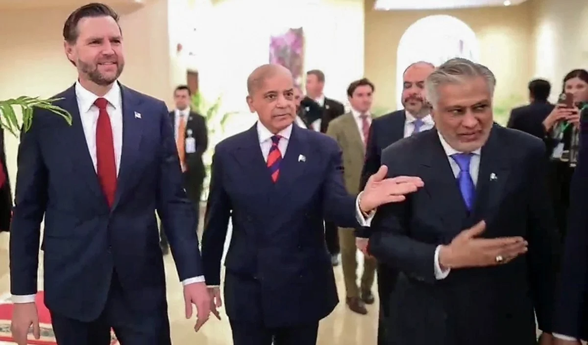 US-Iran की Peace Talks पर बड़ा सस्पेंस, क्या Pakistan में होगी बातचीत? तेहरान ने साधी चुप्पी US-Iran की Peace Talks पर बड़ा सस्पेंस, क्या Pakistan में होगी बातचीत? तेहरान ने साधी चुप्पी