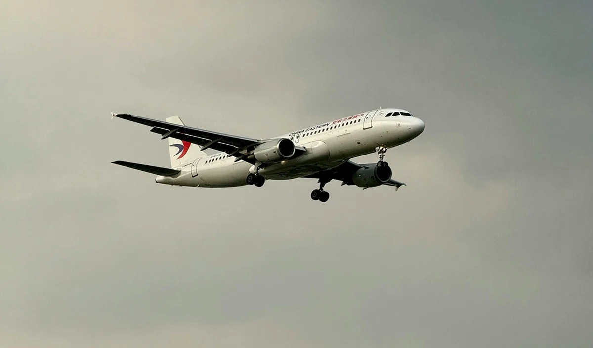 US-Israel से ‘War’ के दो महीने बाद Iran में नरमी, Tehran से Commercial Flights शुरू US-Israel से 'War' के दो महीने बाद Iran में नरमी, Tehran से Commercial Flights शुरू