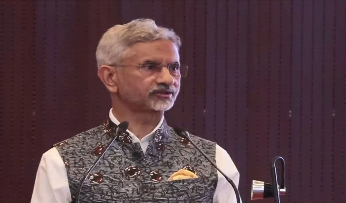 अशांत दुनिया में ‘स्थिरता’ का संदेश! S Jaishankar बोले- India-Africa पार्टनरशिप देगी दुनिया को दिशा अशांत दुनिया में 'स्थिरता' का संदेश! S Jaishankar बोले- India-Africa पार्टनरशिप देगी दुनिया को दिशा