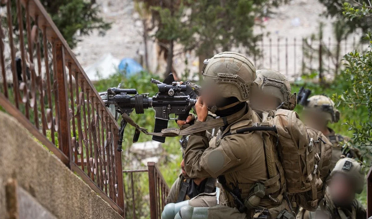 दक्षिणी Lebanon में IDF का बड़ा Ground Operation, हिज़्बुल्लाह के गढ़ Bint Jbeil में घुसी सेना दक्षिणी Lebanon में IDF का बड़ा Ground Operation, हिज़्बुल्लाह के गढ़ Bint Jbeil में घुसी सेना