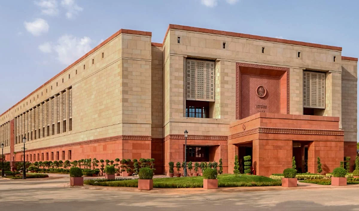 महिला आरक्षण बिल: भावनाओं का जाल- विपक्ष गिरफ्तार महिला आरक्षण बिल: भावनाओं का जाल- विपक्ष गिरफ्तार