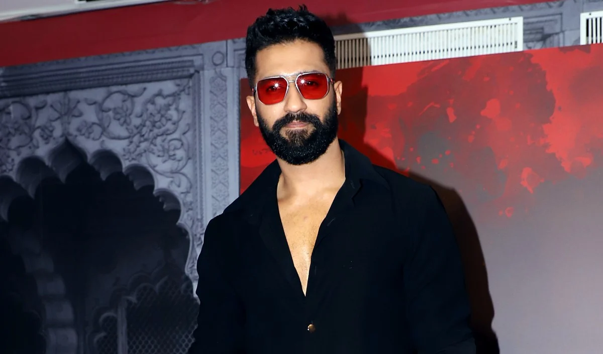 3 Idiots Sequel | Vicky Kaushal बनेंगे चौथे ‘इडियट’? Aamir Khan की कल्ट क्लासिक के सीक्वल पर बड़ा अपडेट 3 Idiots Sequel | Vicky Kaushal बनेंगे चौथे 'इडियट'? Aamir Khan की कल्ट क्लासिक के सीक्वल पर बड़ा अपडेट