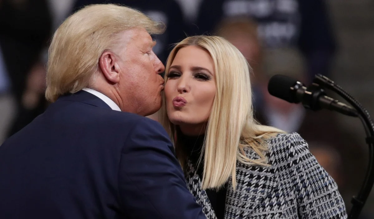 Ivanka Trump की हत्या की खौफनाक साजिश! IRGC से ट्रेनिंग पाए आतंकी के पास मिला फ्लोरिडा वाले घर का ब्लूप्रिंट Ivanka Trump की हत्या की खौफनाक साजिश! IRGC से ट्रेनिंग पाए आतंकी के पास मिला फ्लोरिडा वाले घर का ब्लूप्रिंट
