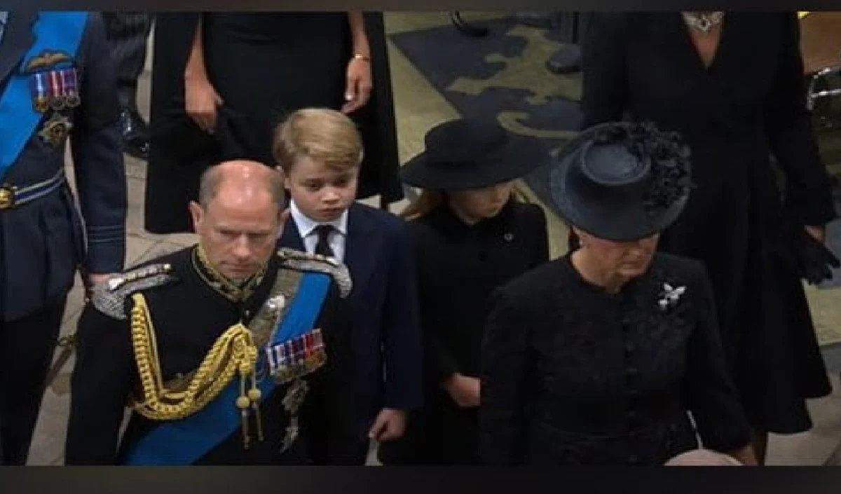 20 प्रधानमंत्री देने वाले Eton College में पढ़ेंगे Prince George, पिता William की विरासत संभालेंगे 20 प्रधानमंत्री देने वाले Eton College में पढ़ेंगे Prince George, पिता William की विरासत संभालेंगे