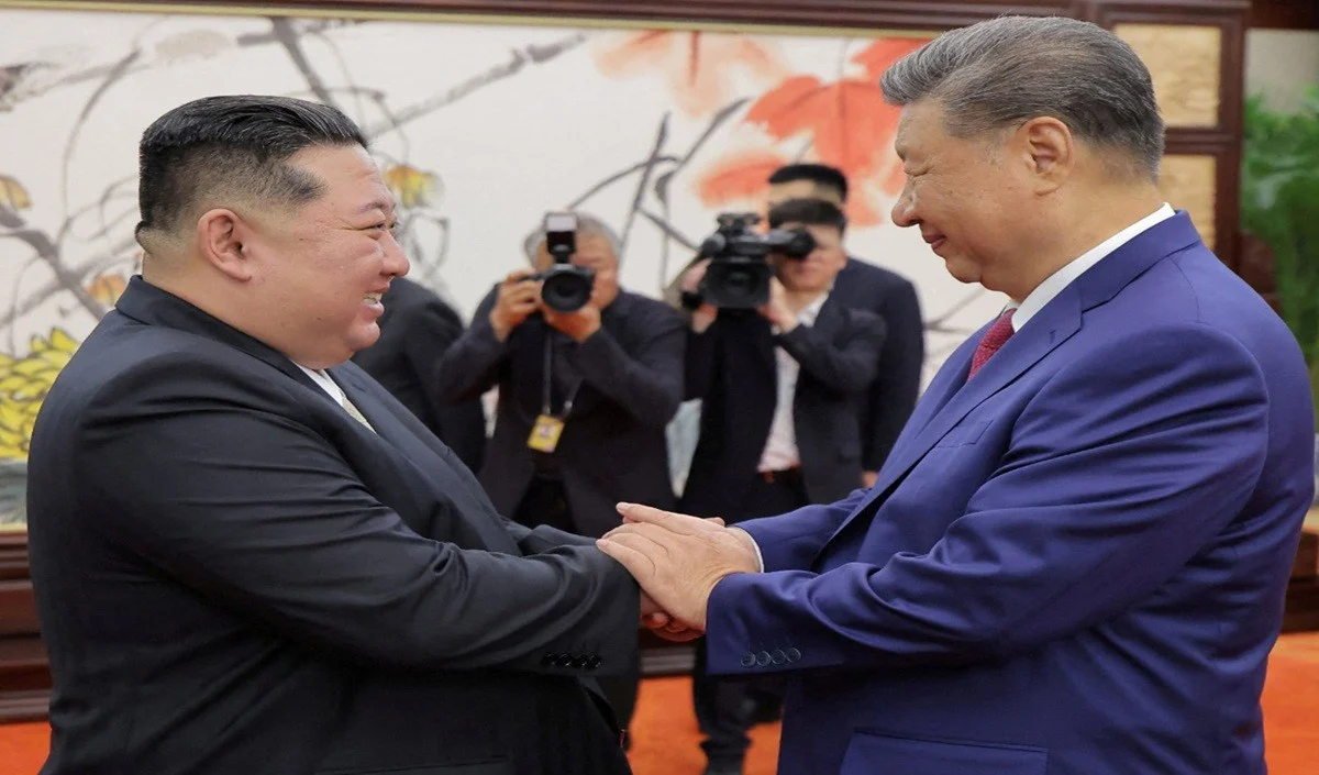 China-North Korea Relations: 7 साल बाद उत्तर कोरिया पहुंचे, दुनिया में बढ़ी हलचल… क्या बदलेगा एशिया का पावर गेम? China-North Korea Relations: 7 साल बाद उत्तर कोरिया पहुंचे, दुनिया में बढ़ी हलचल... क्या बदलेगा एशिया का पावर गेम?