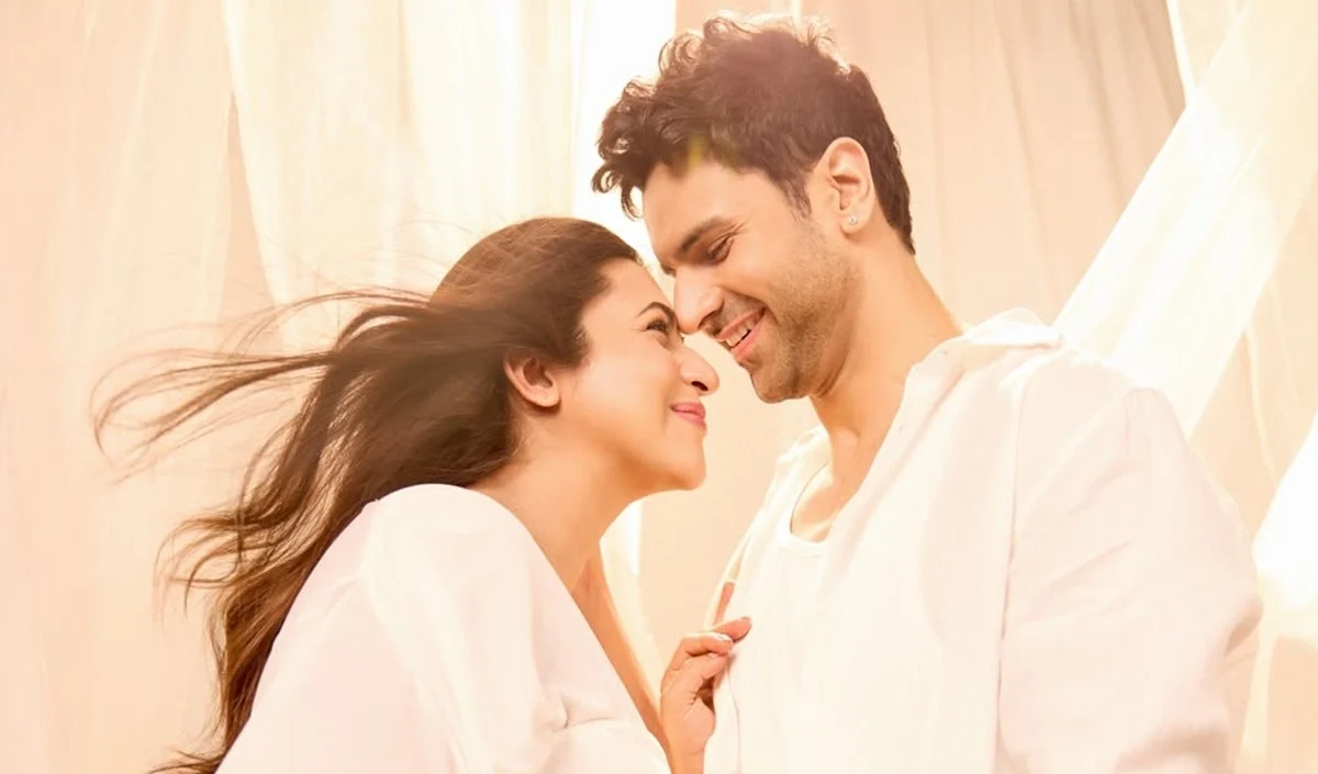 Divyanka Tripathi ने दिखाई अपने Twin बेटों की पहली झलक, Instagram पर Viral हुईं Cute Photos Divyanka Tripathi ने दिखाई अपने Twin बेटों की पहली झलक, Instagram पर Viral हुईं Cute Photos