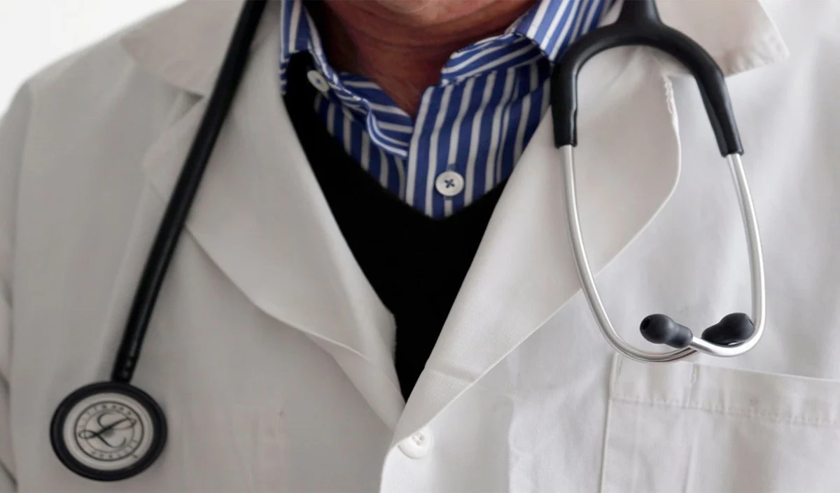 Pakistan में Doctors की बड़ी चेतावनी, Salary Hike नहीं तो पूरे KP में कामकाज ठप करेंगे Pakistan में Doctors की बड़ी चेतावनी, Salary Hike नहीं तो पूरे KP में कामकाज ठप करेंगे