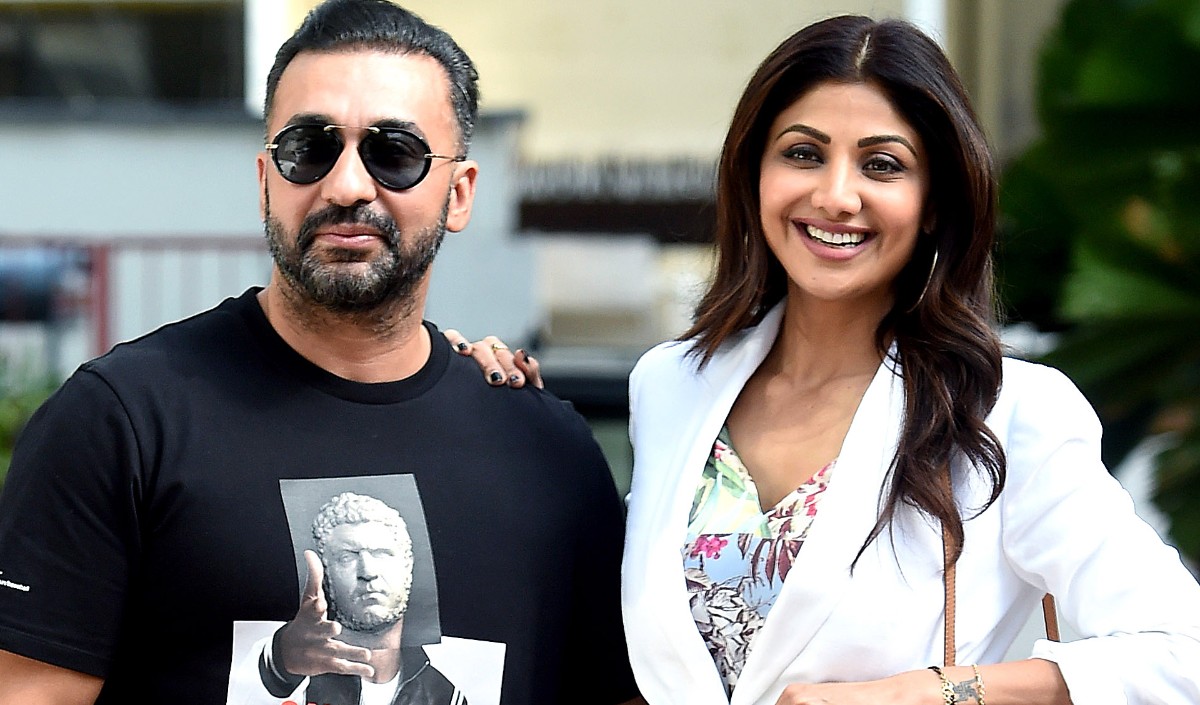 Shilpa Shetty 51 साल की हुईं, Raj Kundra ने इस साल अपनी ‘देवी’ को लिखा एक ‘अलग’ बर्थडे नोट, शमिता ने भी लुटाया प्यार Shilpa Shetty 51 साल की हुईं, Raj Kundra ने इस साल अपनी 'देवी' को लिखा एक 'अलग' बर्थडे नोट, शमिता ने भी लुटाया प्यार