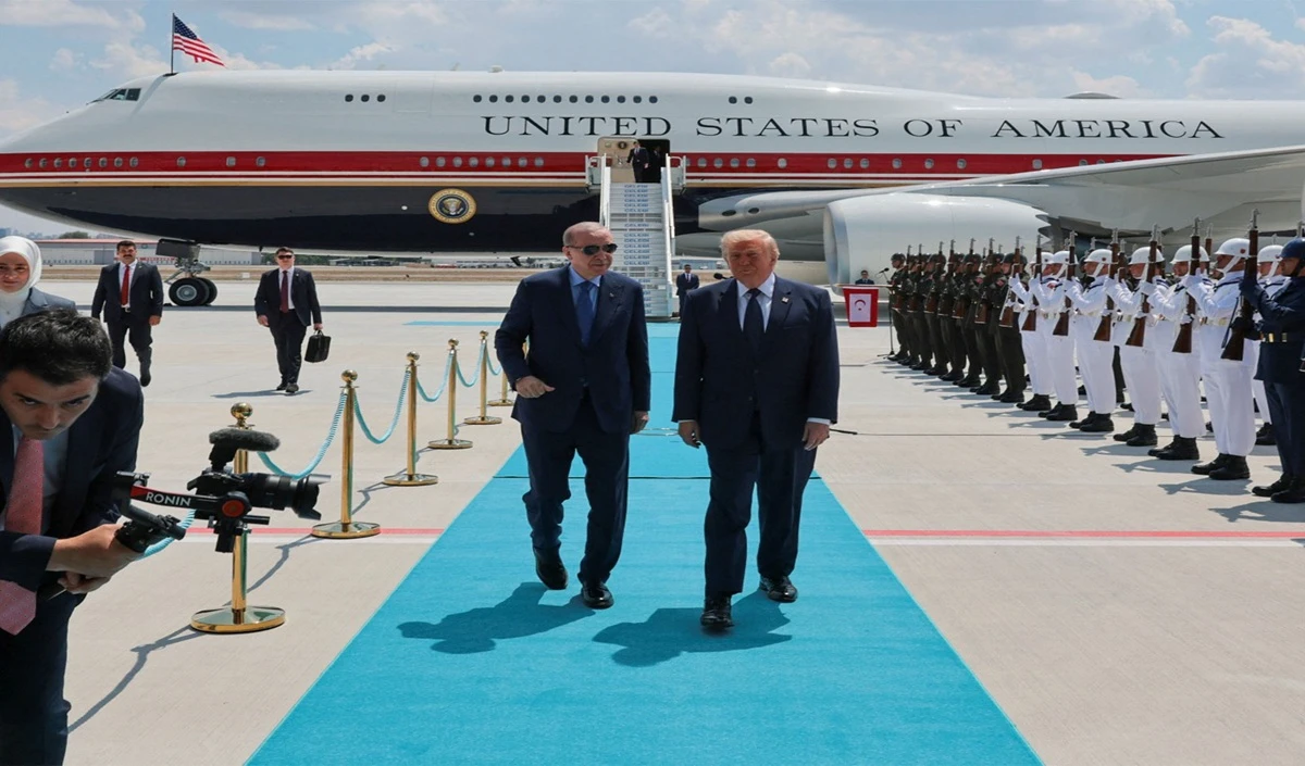 NATO में तनाव के बीच Trump की Ankara में एंट्री, Erdogan ने किया स्वागत, दुनिया की निगाहें टिकीं NATO में तनाव के बीच Trump की Ankara में एंट्री, Erdogan ने किया स्वागत, दुनिया की निगाहें टिकीं