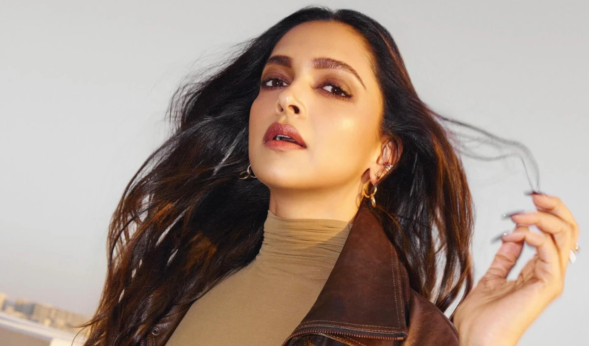 Pregnant Deepika Padukone का पावरफुल डांस, Hilton के नए Ad Video ने मचाई धूम Pregnant Deepika Padukone का पावरफुल डांस, Hilton के नए Ad Video ने मचाई धूम