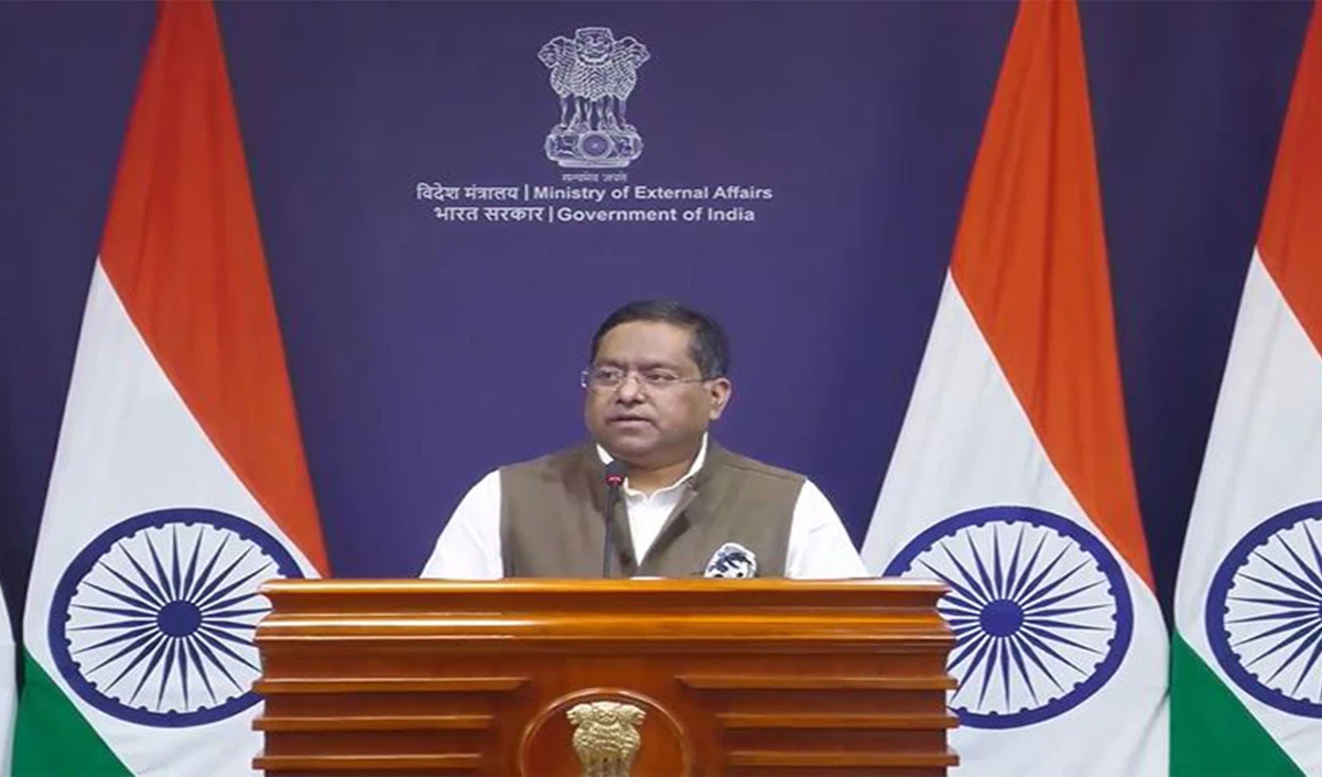 South China Sea पर भारत का कड़ा रुख, MEA ने कहा- UNCLOS के तहत शांतिपूर्ण ढंग से सुलझें सभी विवाद South China Sea पर भारत का कड़ा रुख, MEA ने कहा- UNCLOS के तहत शांतिपूर्ण ढंग से सुलझें सभी विवाद