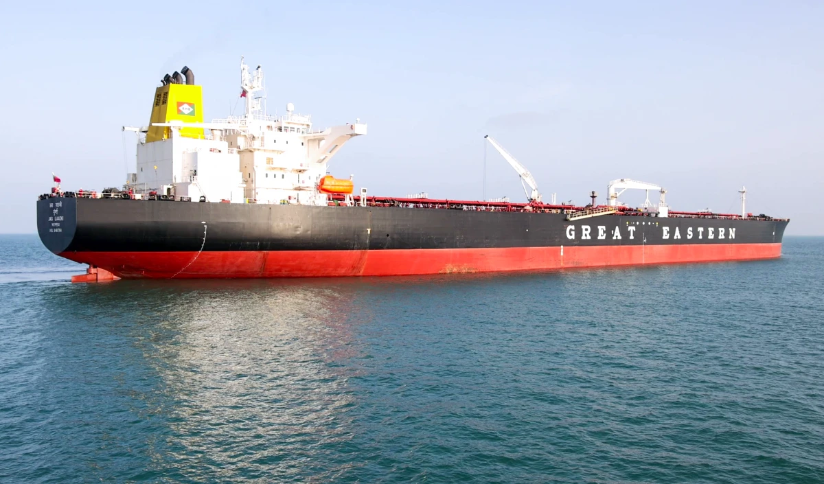 Strait of Hormuz में UAE के तेल टैंकरों पर ईरानी मिसाइल हमला! एक भारतीय नाविक की मौत, ईरान ने कहा- चेतावनियों को किया गया था नज़रअंदाज़’ Strait of Hormuz में UAE के तेल टैंकरों पर ईरानी मिसाइल हमला! एक भारतीय नाविक की मौत, ईरान ने कहा- चेतावनियों को किया गया था नज़रअंदाज़'