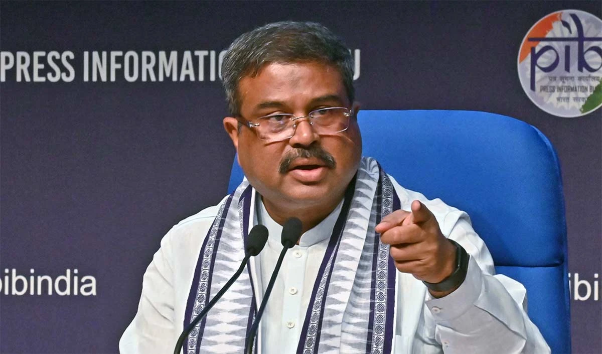 धर्मेंद्र प्रधान का इस्तीफा, जेन-जी की ताकत और राजनीति के लिए बड़ा संदेश धर्मेंद्र प्रधान का इस्तीफा, जेन-जी की ताकत और राजनीति के लिए बड़ा संदेश