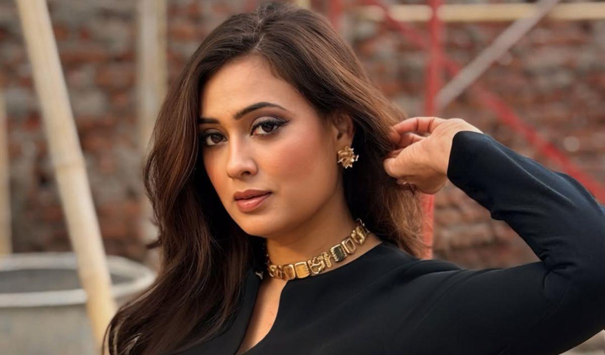 बहुत सारे लोग थे… Shweta Tiwari पर पूर्व पति Raja Chaudhary ने लगाए बेहद गंभीर आरोप बहुत सारे लोग थे... Shweta Tiwari पर पूर्व पति Raja Chaudhary ने लगाए बेहद गंभीर आरोप