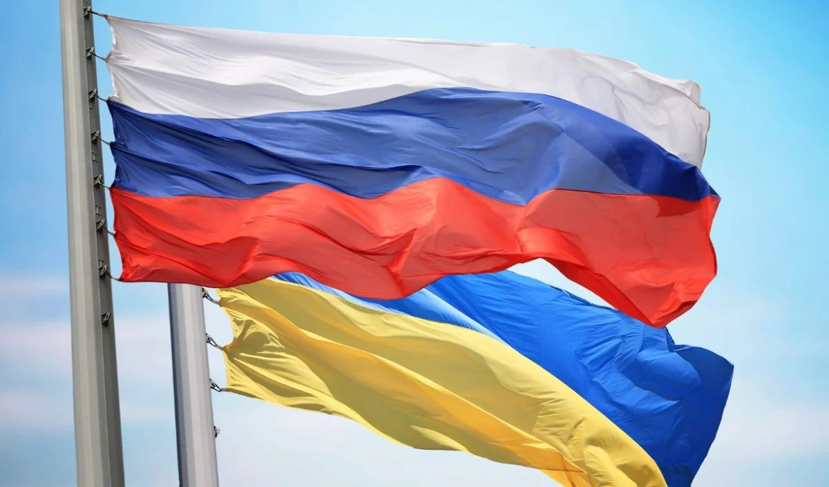 यूक्रेनी सेना के पलटवार से भड़का Russia, कीव में रिहायशी इमारतों पर बरसाए बम यूक्रेनी सेना के पलटवार से भड़का Russia, कीव में रिहायशी इमारतों पर बरसाए बम