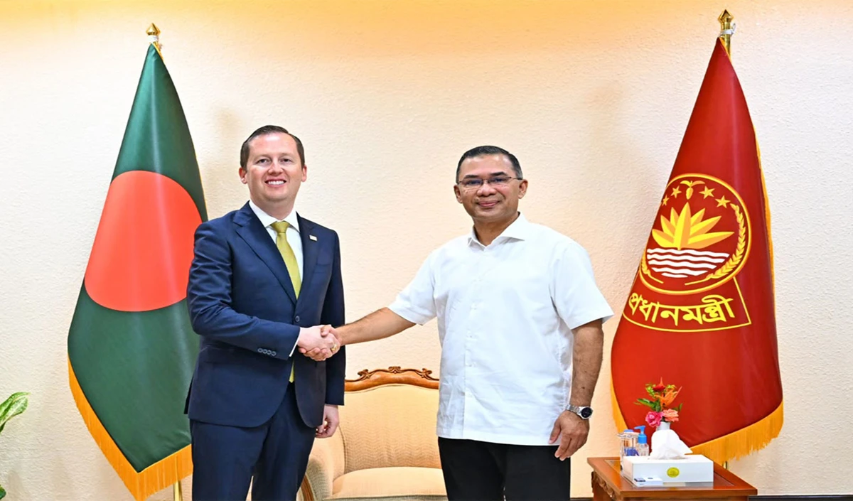 Bangladesh में US की बढ़ती रुचि: PM Tarique Rahman और Sergio Gor की बैठक से Strategic Ties को मिलेगी नई दिशा Bangladesh में US की बढ़ती रुचि: PM Tarique Rahman और Sergio Gor की बैठक से Strategic Ties को मिलेगी नई दिशा