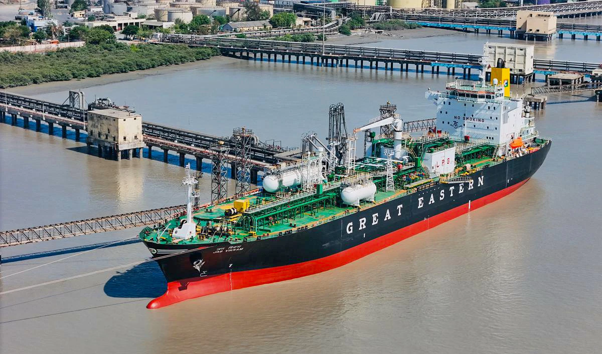 Iran-Oman Shipping Agreement | होर्मुज़ जलडमरूमध्य पर ईरान और ओमान में बड़ी डील! क्या अमेरिका के साथ खत्म होगा दशकों पुराना तनाव? Iran-Oman Shipping Agreement | होर्मुज़ जलडमरूमध्य पर ईरान और ओमान में बड़ी डील! क्या अमेरिका के साथ खत्म होगा दशकों पुराना तनाव?