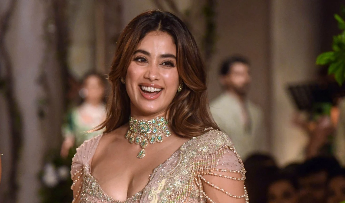 Janhvi Kapoor को दिल्ली हाईकोर्ट से आंशिक राहत! अश्लील कंटेंट हटाने का आदेश, लेकिन फैन पेज पर पूरी तरह रोक से इनकार Janhvi Kapoor को दिल्ली हाईकोर्ट से आंशिक राहत! अश्लील कंटेंट हटाने का आदेश, लेकिन फैन पेज पर पूरी तरह रोक से इनकार