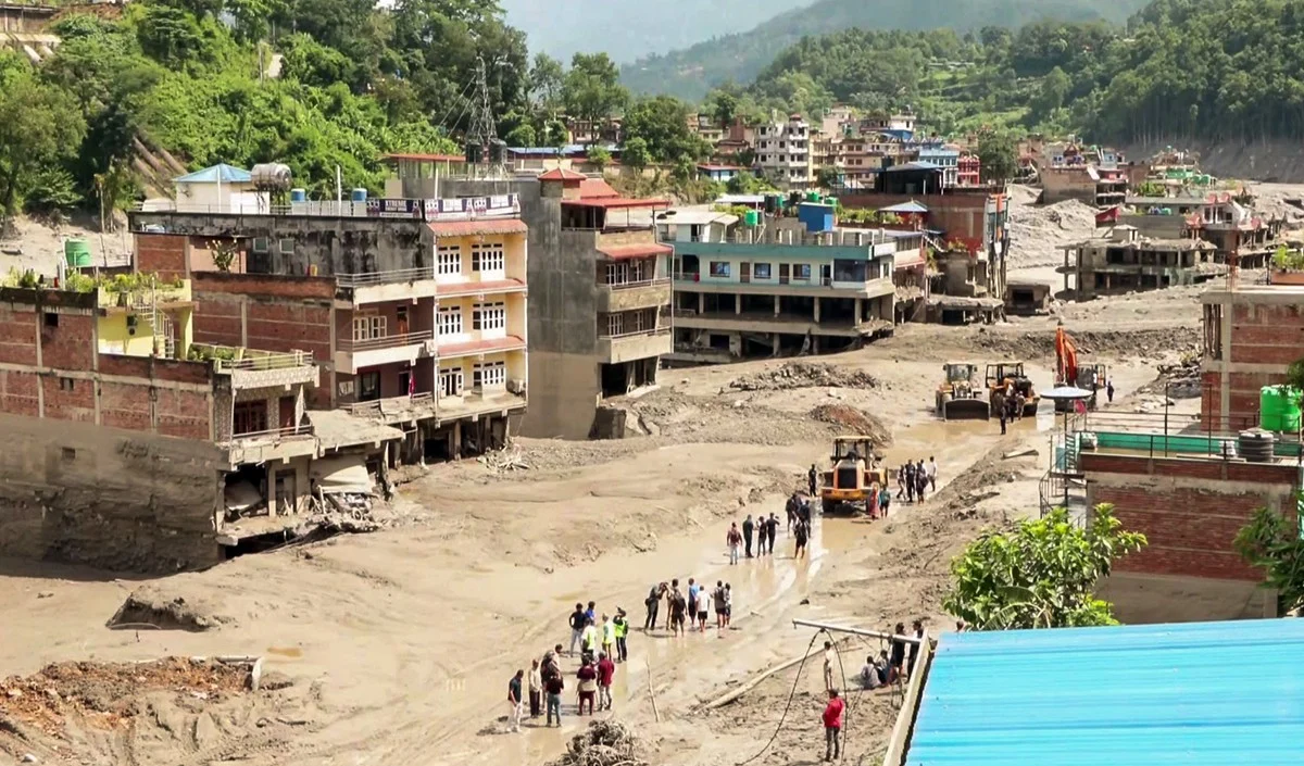 Nepal Flood Disaster | ‘सिर्फ मलबे का ढेर’, बचाव दल उस बॉर्डर ऑफिस तक पहुंचा जहां सद्गुरु की टीम फंसी हुई थी… Nepal Flood Disaster | 'सिर्फ मलबे का ढेर', बचाव दल उस बॉर्डर ऑफिस तक पहुंचा जहां सद्गुरु की टीम फंसी हुई थी...