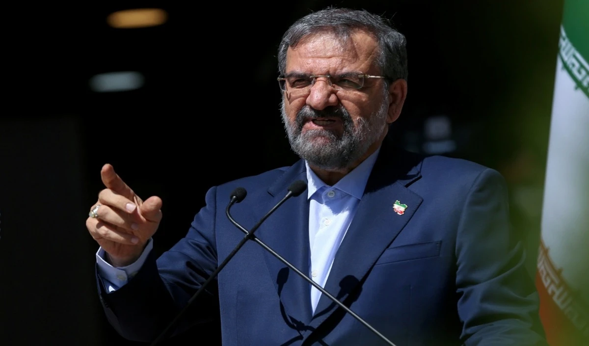 Persian Gulf में बढ़ा तनाव, Strait of Hormuz को लेकर US-Iran के बीच जंग, Donald Trump ने दी चेतावनी Persian Gulf में बढ़ा तनाव, Strait of Hormuz को लेकर US-Iran के बीच जंग, Donald Trump ने दी चेतावनी