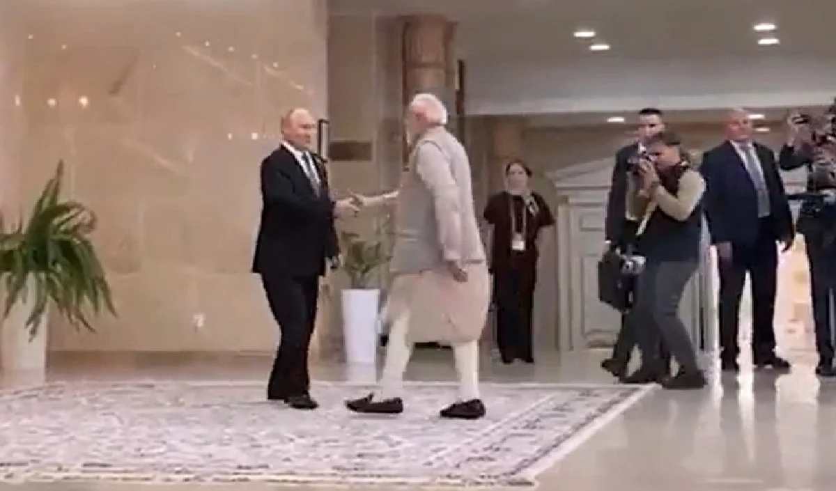 SCO Summit में PM Modi की Putin को बड़ी नसीहत, Never Ending War छोड़ ‘End of War’ की ओर बढ़ना होगा SCO Summit में PM Modi की Putin को बड़ी नसीहत, Never Ending War छोड़ 'End of War' की ओर बढ़ना होगा
