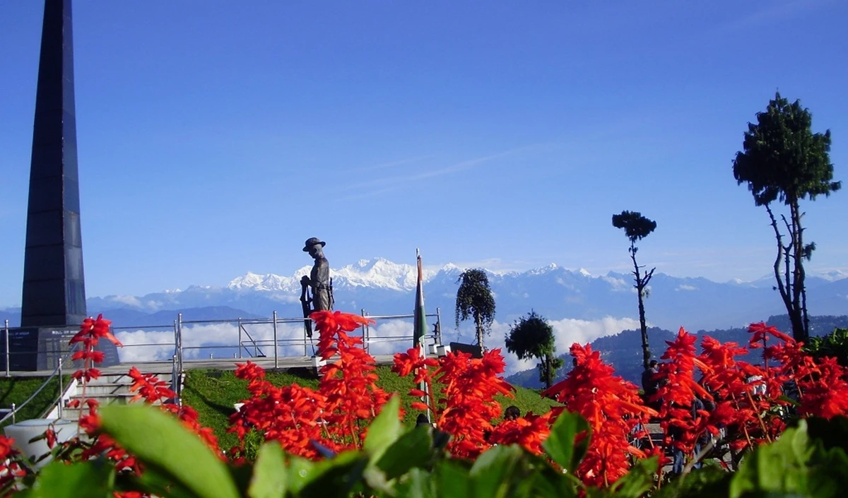 Travel Tips: Switzerland on a Budget? ये 4 Indian Destinations देंगे आपको यूरोप जैसी हसीन वादियों का अनुभव Travel Tips: Switzerland on a Budget? ये 4 Indian Destinations देंगे आपको यूरोप जैसी हसीन वादियों का अनुभव
