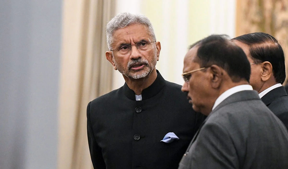 जयशंकर और डोभाल की रूस-चीन यात्रा के कूटनीतिक संदेश को ऐसे समझिए जयशंकर और डोभाल की रूस-चीन यात्रा के कूटनीतिक संदेश को ऐसे समझिए