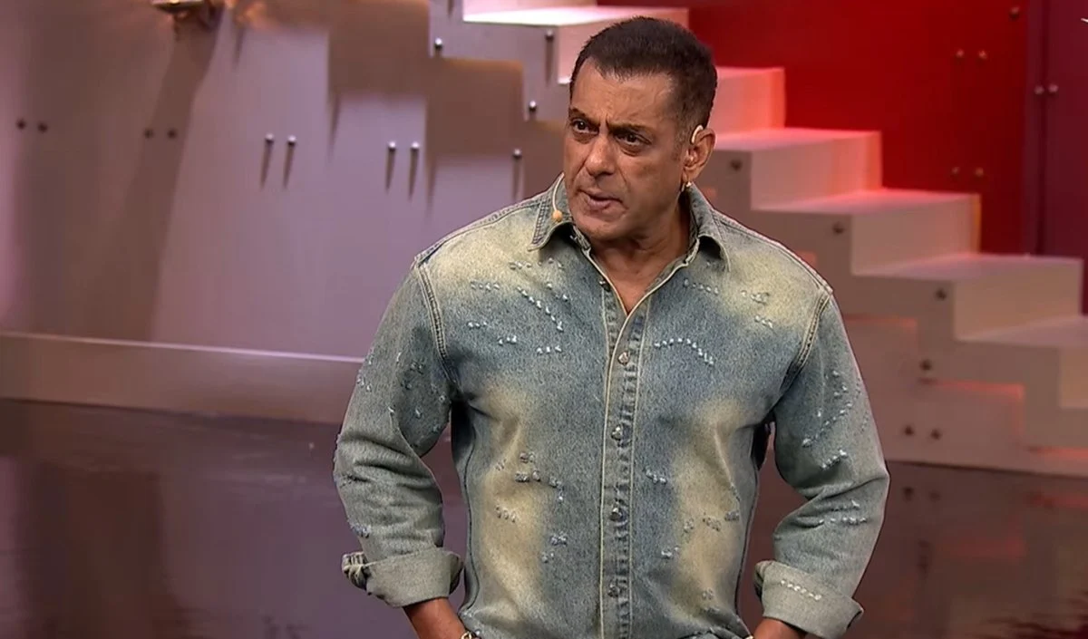 Bigg Boss 20 Weekend Ka Vaar में Qazi Touqeer पर भद्दी टिप्पणी के लिए Reeti Tiwari पर भड़के Salman Khan Bigg Boss 20 Weekend Ka Vaar में Qazi Touqeer पर भद्दी टिप्पणी के लिए Reeti Tiwari पर भड़के Salman Khan