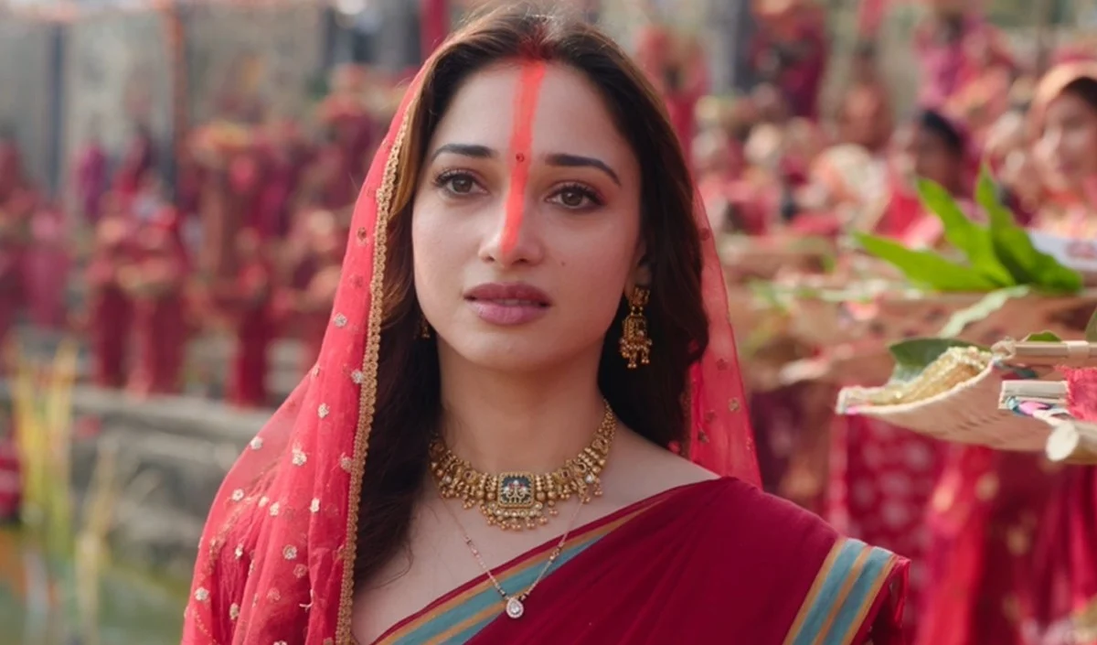Chhathi Maiya – The VVAAN | फिल्म ‘व्वान’ का भक्तिमय गाना ‘छठी मैया’ आउट! Tamannaah Bhatia और विशाल मिश्रा की जोड़ी ने जीता दिल Chhathi Maiya - The VVAAN | फिल्म 'व्वान' का भक्तिमय गाना 'छठी मैया' आउट! Tamannaah Bhatia और विशाल मिश्रा की जोड़ी ने जीता दिल