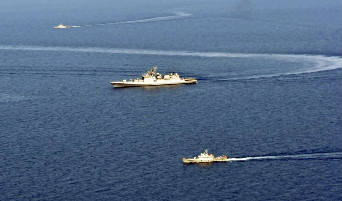 Explained- Red Sea Crisis | 3,000 किलोमीटर दूर बाब-अल-मंदेब पर हूतियों का कब्ज़ा, भारत के लिए क्यों गहराया ऊर्जा और निर्यात संकट | Bab El Mandeb Strait Explained- Red Sea Crisis | 3,000 किलोमीटर दूर बाब-अल-मंदेब पर हूतियों का कब्ज़ा, भारत के लिए क्यों गहराया ऊर्जा और निर्यात संकट | Bab El Mandeb Strait