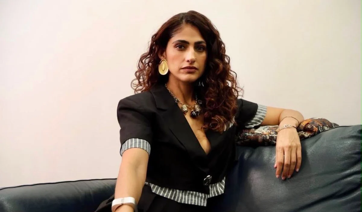 Govinda के पीछे पड़े ‘प्राइवेट जासूसों’ पर Kubbra Sait का तंज, बोलीं- बस फैन बनकर रहिए Govinda के पीछे पड़े ‘प्राइवेट जासूसों’ पर Kubbra Sait का तंज, बोलीं- बस फैन बनकर रहिए