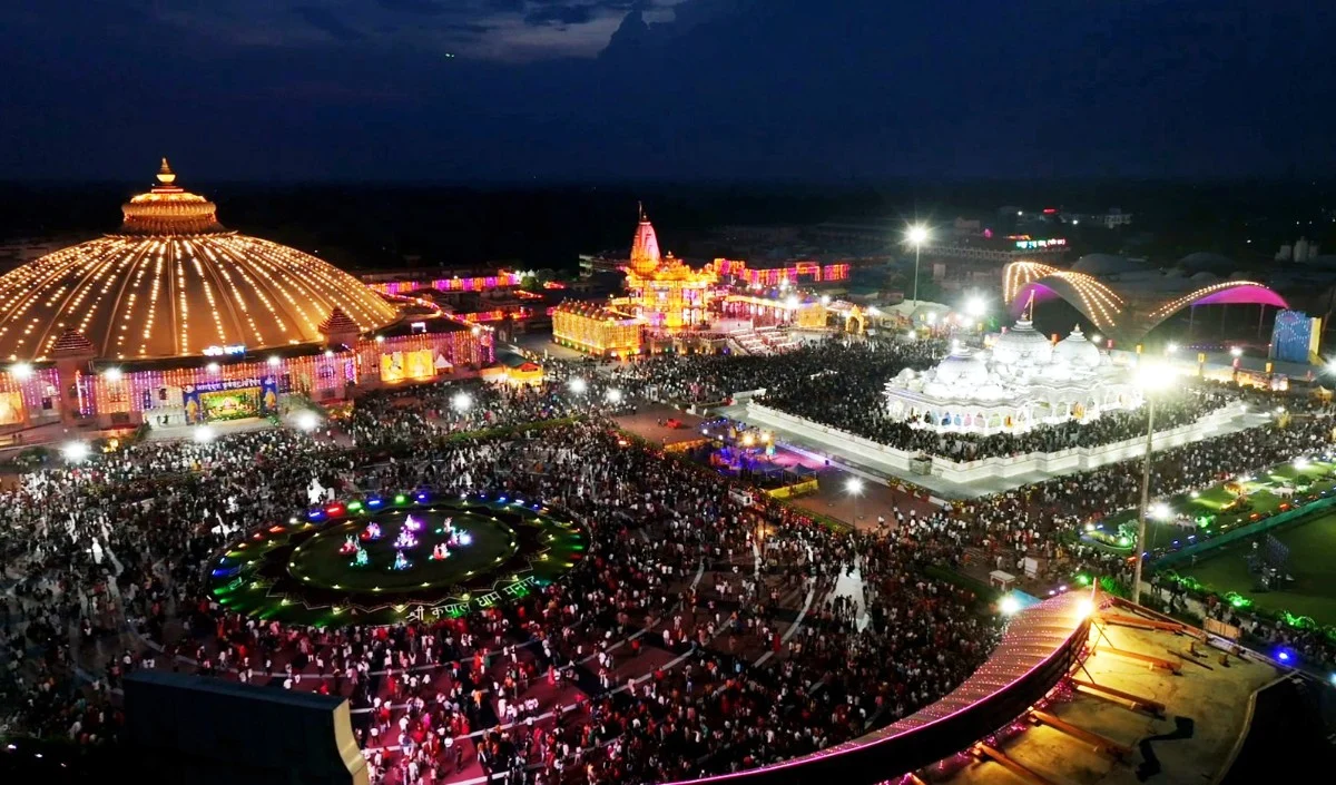 Janmashtami 2026 | इस बार बनाएं खास प्लान, भारत के इन 5 प्रसिद्ध कृष्ण मंदिरों में लें दिव्य दर्शन का आनंद | Best Krishna Temples India Janmashtami 2026 | इस बार बनाएं खास प्लान, भारत के इन 5 प्रसिद्ध कृष्ण मंदिरों में लें दिव्य दर्शन का आनंद | Best Krishna Temples India