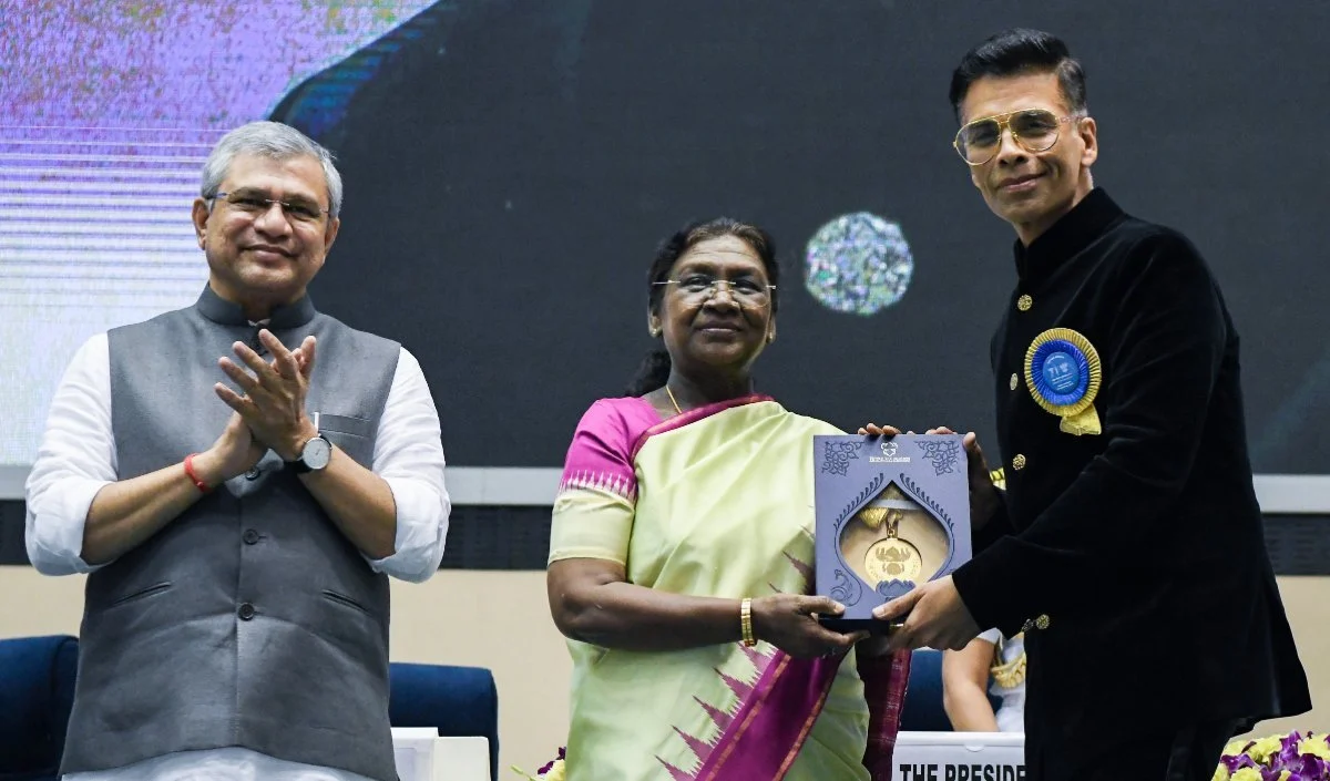 National Film Awards 2026 | दिल्ली से बाहर पहली बार गुजरात के केवड़िया में 72वें राष्ट्रीय फिल्म पुरस्कार, राष्ट्रपति मुर्मू करेंगी विजेताओं को सम्मानित National Film Awards 2026 | दिल्ली से बाहर पहली बार गुजरात के केवड़िया में 72वें राष्ट्रीय फिल्म पुरस्कार, राष्ट्रपति मुर्मू करेंगी विजेताओं को सम्मानित
