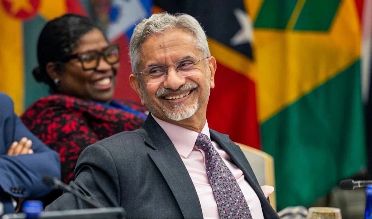 New York में Asia Society के मंच से बोले S Jaishankar, पहले से बेहतर हुए India-China रिश्ते New York में Asia Society के मंच से बोले S Jaishankar, पहले से बेहतर हुए India-China रिश्ते